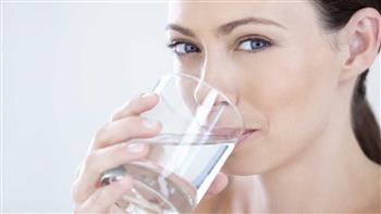 شرب الماء والسوائل  تجنبك الكثير من الأمراض صيفاً