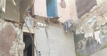 محافظ الإسكندرية يوجه بإزالة الأجزاء المعلقة والقابلة للسقوط من العقارات