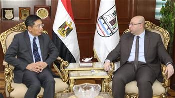 محافظ بني سويف يؤكد عمق العلاقات بين مصر وسنغافورة 