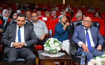 محافظ بورسعيد يستعرض مستجدات العمل بتنفيذ أهداف التنمية المستدامة