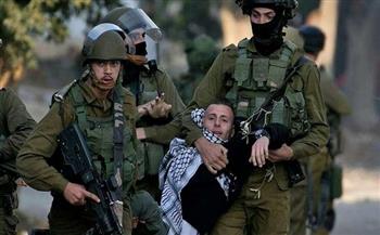 الاحتلال الإسرائيلي يعتقل 7 فلسطينيين من مناطق مُتفرقة بالضفة الغربية