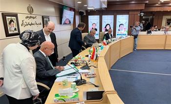 العراق وإيران يوقعان مذكرة تفاهم للتعاون الصحي