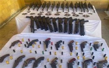 ضبط 41 قطعة سلاح نارى بينهم 15 بندقية آلية في أسيوط