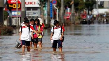 اليابان تحث 370 ألف شخص على إخلاء منازلهم بسبب الأمطار الغزيرة والفيضانات