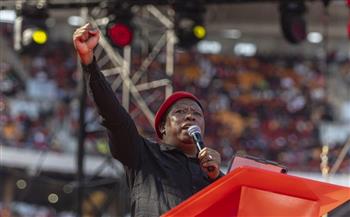 جنوب أفريقيا.. زعيم سياسي يدعو إلى العنف ضد المواطنين البيض 
