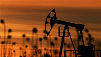 روسيا تخفض صادراتها النفطية للأسواق العالمية بمقدار 500 ألف برميل يوميا 
