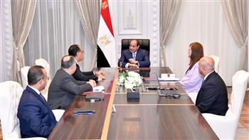 الرئيس السيسي يعقد اجتماعين لمتابعة مشروعات النقل