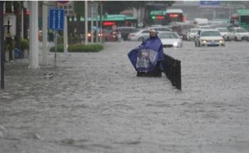 فيضانات الصين تحطم الأخضر واليابس.. وطوارئ في روسيا