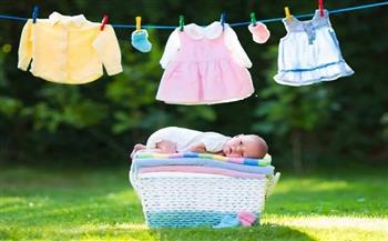 للأمهات.. طرق مختلفة وسهلة لتعطير ملابس أطفالك أثناء الغسيل