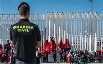 الشرطة الإسبانية تعلن تفكيك شبكة تهريب مهاجرين عبر 3 قارات