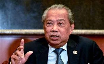 إطلاق سراح وإعفاء رئيس الوزراء الماليزي الأسبق من 4 تهم رشوة