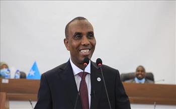 الصومال والإمارات يبحثان سبل تعزيز التعاون الثنائي