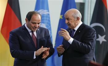 رسالة للرئيس السيسي من نظيره الجزائري يتسلمها وزير الخارجية