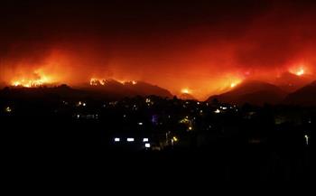 إجلاء سكان في تينيريفي الإسبانية مع استعار حرائق الغابات