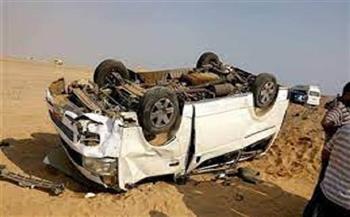 إصابة 6 شخاص بإصابات متنوعة في حادث انقلاب سيارة أجرة على الطريق العريش