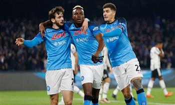 نابولي يفوز على فروسينوني بثلاثية في الدوري الإيطالي