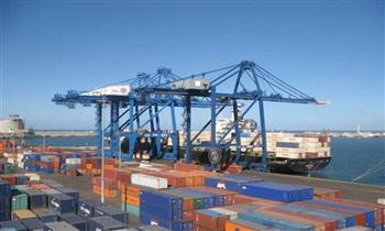 ميناء دمياط: تداول 36 سفينة حاويات وبضائع عامة.. ووصول 31.7 طن قمح