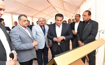 وزيرا الصحة والإنتاج الحربي يتفقدان نموذج إنشاء مستشفى ميداني