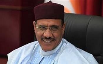المجلس الانتقالي في النيجر مستعد للإفراج عن بازوم مقابل رفع العقوبات