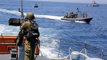 الزوارق الاسرائيلية تستهدف الصيادين في بحر غزة