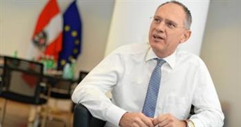 وزير الداخلية النمساوي : نواصل كبح جماح اللجوء ونخالف الاتجاه السائد في أوروبا