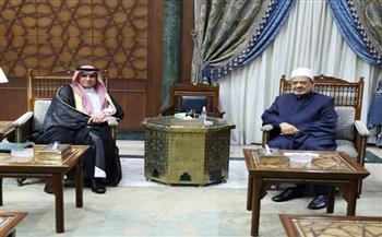 شيخ الأزهر يستقبل المندوب الدائم للمملكة السعودية لدى جامعة الدول العربية