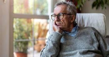 عوامل وأسباب حدوث القلق عند كبار السن