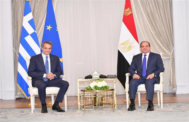 نشاط الرئيس السيسي في أسبوع.. استقبال نظيره الفلسطيني والقمة المصرية اليونانية الأبرز