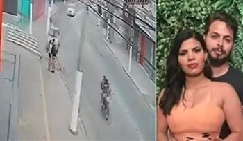 القٌبلة القاتلة.. سيارة تدهس حبيبين بالبرازيل وسط الشارع (فيديو)