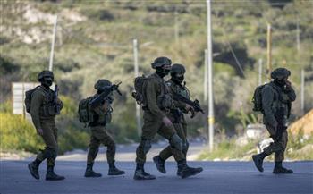بعد اندلاع مواجهات جنوب الضفة الغربية.. الاحتلال الإسرائيلي يحتجز والد معتقل فلسطيني