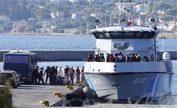 اليونان تعلن وصول مئات المهاجرين إلى جزر بحر إيجة قادمين من تركيا