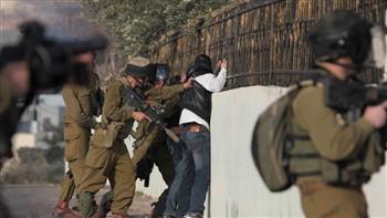 الاحتلال الإسرائيلي يعتقل مواطنين فلسطينيين من الخليل
