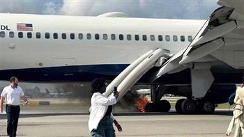 الولايات المتحدة: إخلاء ركاب طائرة بعد اشتعال الإطار أثناء الهبوط