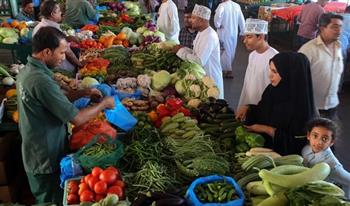 معدل التضخم في سلطنة عمان يسجل 0.69 بالمئة نهاية يونيو الماضي