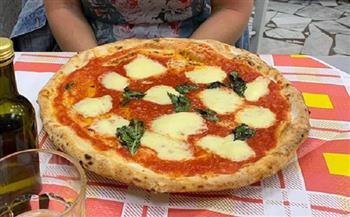 عاصمة البيتزا نابولي الإيطالية تحظر افتتاح مطاعم جديدة لمدة 3 سنوات
