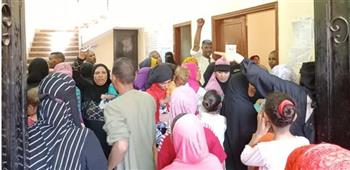 الكشف على 958 شخصا بقافلة جامعة جنوب الوادى في نجع حمادي 