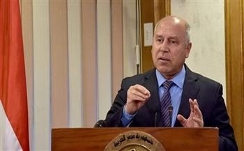 وزير النقل يكشف موعد افتتاح أول مصنع إنتاج قضبان السكك الحديدية بمصر
