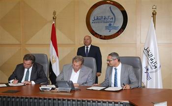 وزير النقل يشهد توقيع عقد مشروع تطوير تجديدات السكة في قطاع القاهرة - بني سويف