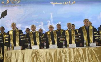 محافظ بورسعيد ورئيس الأكاديمية البحرية يشهدان حفل تخرج دفعة جديدة