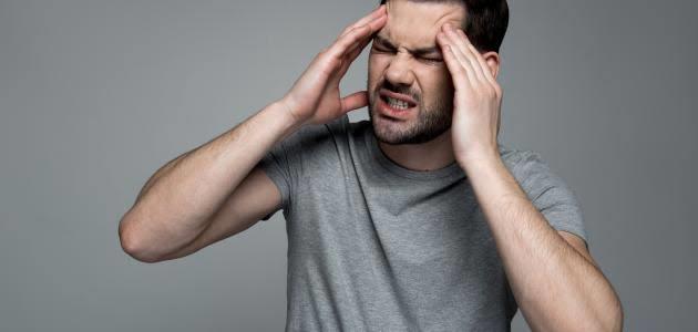 أسباب اهتزاز الرأس