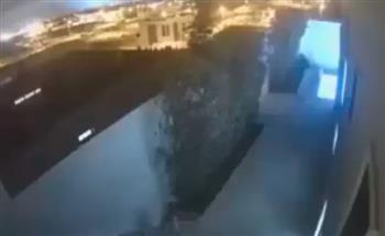 فيديو.. ظهور ضوء أزرق غريب في سماء المغرب لحظة حدوث الزلزال