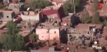 السائحون يفرون إلى بلادهم بعد كارثة زلزال المغرب المدمر.. (فيديو)