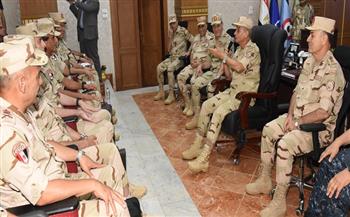وزير الدفاع يشهد المرحلة الرئيسية لمشروع مراكز القيادة التعبوي للجيش الثاني