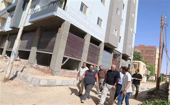 محافظ الوادي الجديد يتفقد الموقف الإنشائي لمبنى «التكافل الاجتماعي»