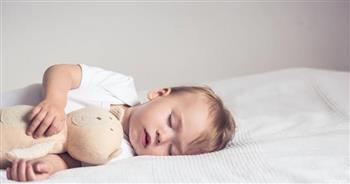 علاج الكحة أثناء النوم للأطفال