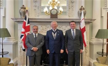 سفير البحرين لدى المملكة المتحدة يجتمع بعمدة الحي المالي في لندن