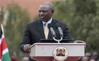 رئيس كينيا يطالب الغرب بإعادة جدولة ديون أفريقيا وتسعير الفائدة بشكل عادل