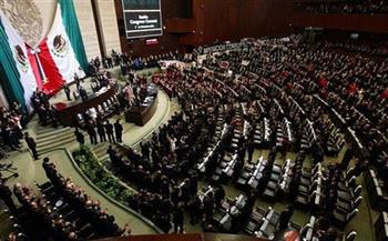 البرلمان المكسيكي يكشف عن رفات كائنات غامضة من أصل غير بشري