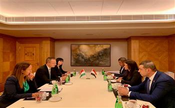 «المشاط» تعقد جلسة مباحثات ثنائية مع وزير الخارجية والتجارة المجري