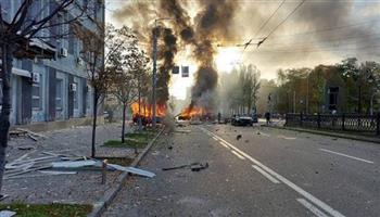 إصابة خمسة مدنيين في هجوم صاروخي روسي على خاركيف